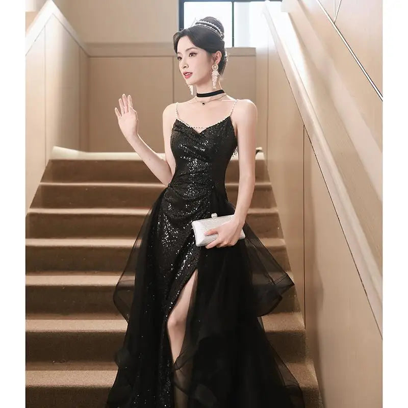 S8126F    New hot black banquet summer sequins high -level sensor party women elegant evening dresses Halter Neckline Beach