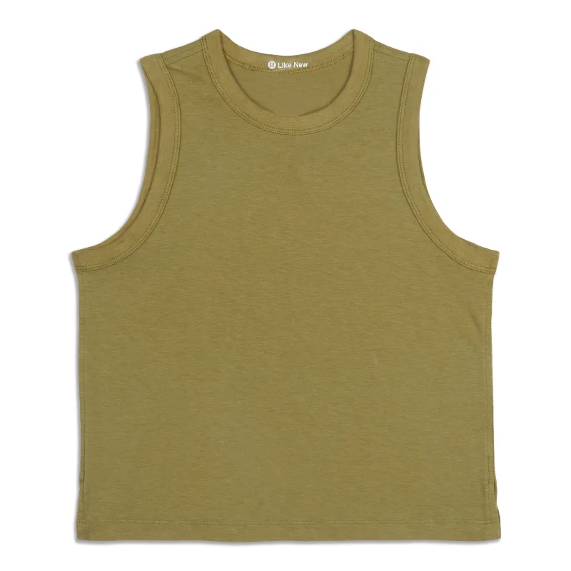 Classic-Fit -Blend Tank Top - Resale lightweight tank top