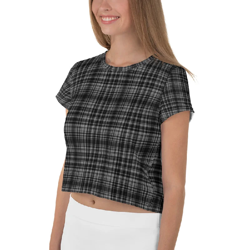 Black Plaid Crop Top, Classic Black Plaid Print Outfit Crop Tee Women's T-Shirt, Made in Europe Notch Collar Peter Pan Collar Cowl Neck